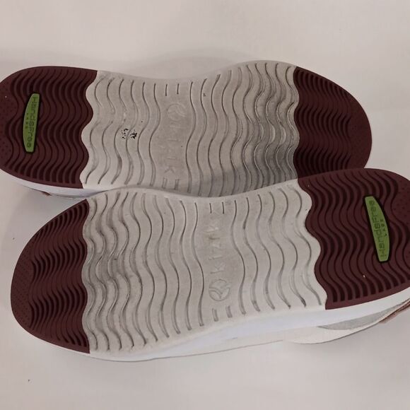 Kiziks Prague . Hands Free Slip-On Sneakers. Active. Comfort. - Picture 6 of 10